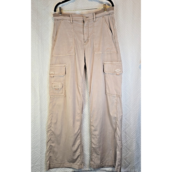 American Eagle Size 12L Wide Leg Cargo Pants Beige Utility Baggy Y2K Casual - Picture 3 of 9